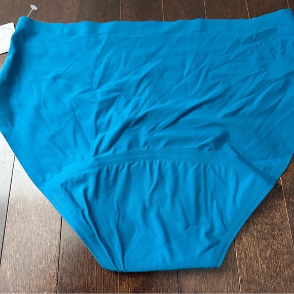 Le Mystere Period Panties 2 Pairs Bundle M & L - Picture 8 of 12